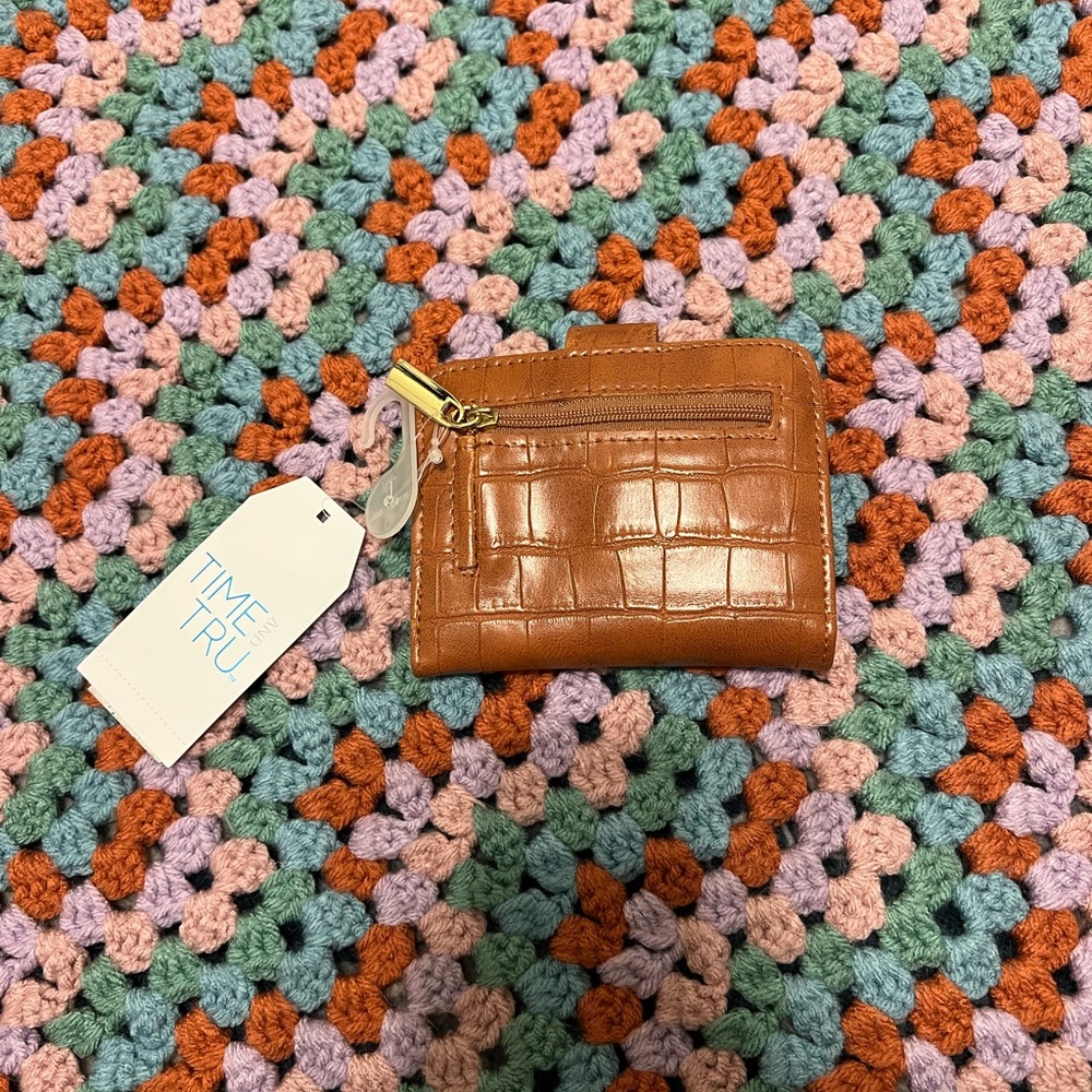 Time and Tru Tan Croc-Embossed Wallet - Picture 2 of 2